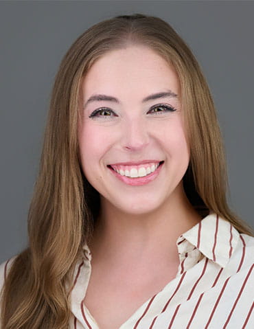 Sarah Reilly Headshot